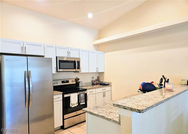 526-600 Skyline BLVD, Cape Coral, FL 33991