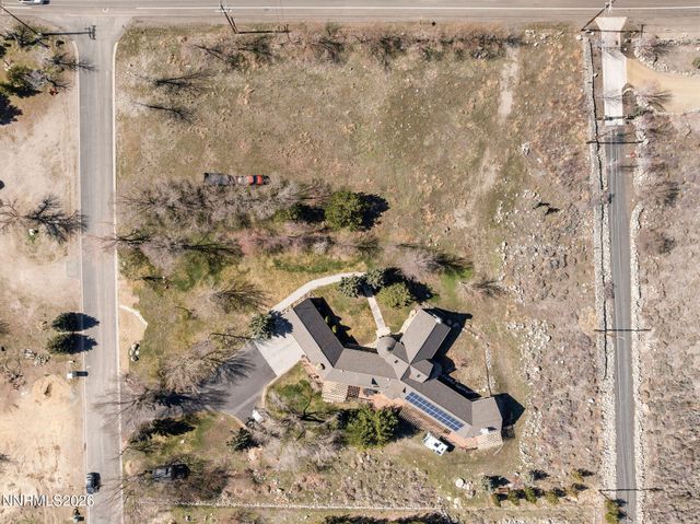 220 Limousin Court, Genoa, NV 89411