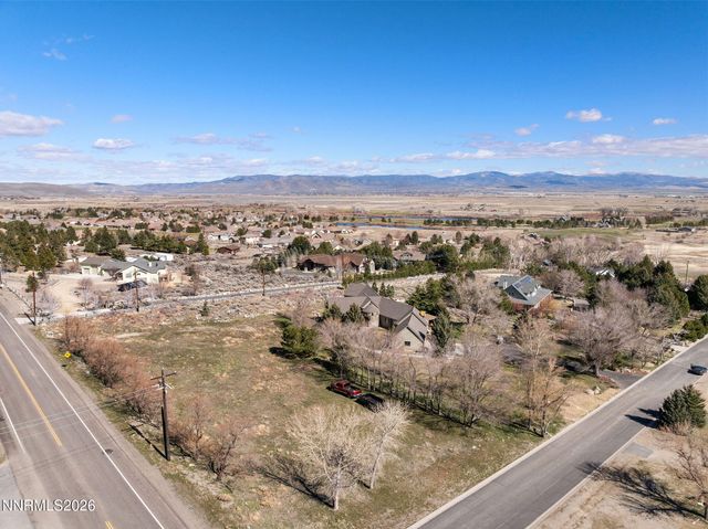220 Limousin Court, Genoa, NV 89411
