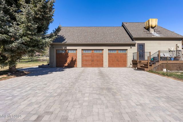 220 Limousin Court, Genoa, NV 89411