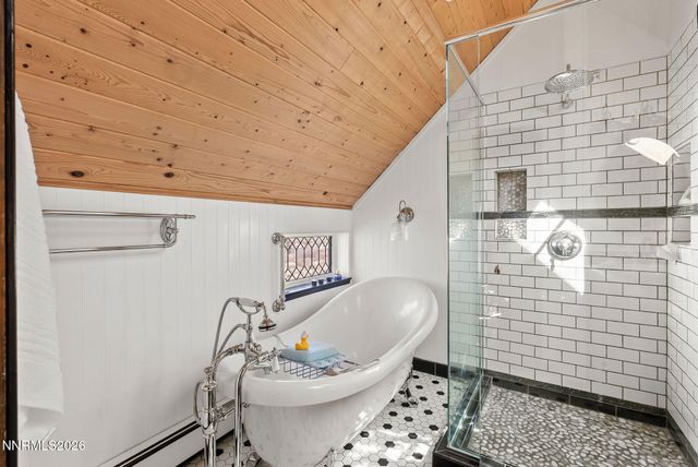 220 Limousin Court, Genoa, NV 89411
