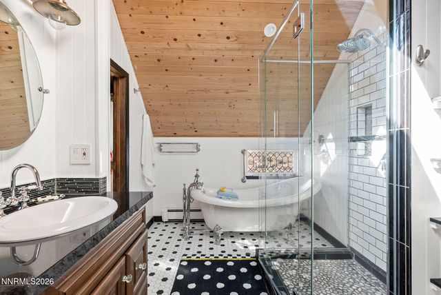 220 Limousin Court, Genoa, NV 89411