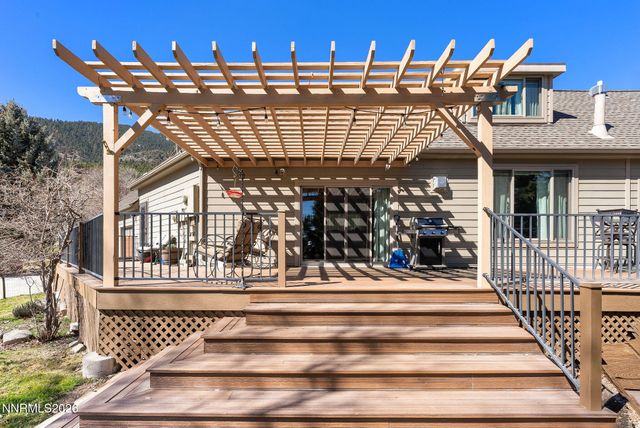 220 Limousin Court, Genoa, NV 89411
