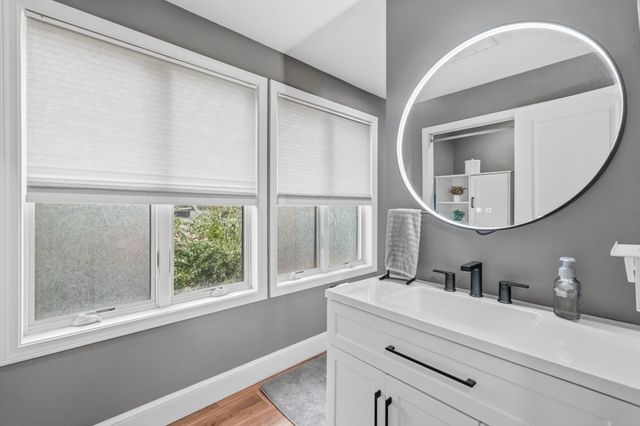 111 Ferry Rd, Salisbury, MA 01952