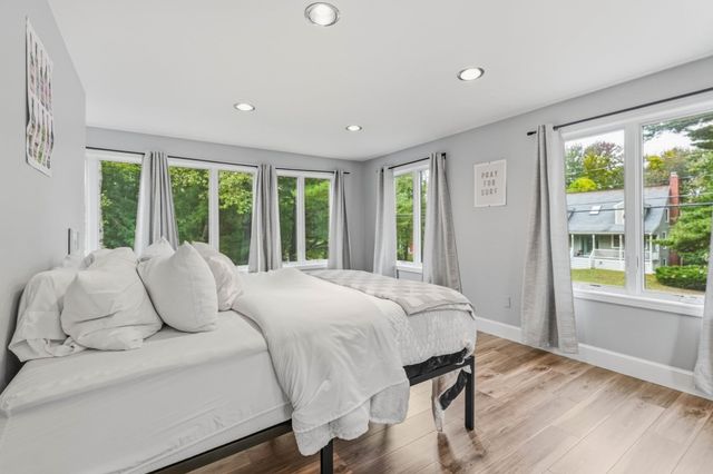 111 Ferry Rd, Salisbury, MA 01952