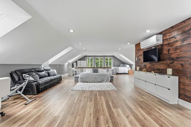 111 Ferry Rd, Salisbury, MA 01952