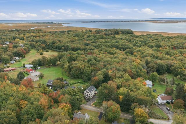 111 Ferry Rd, Salisbury, MA 01952