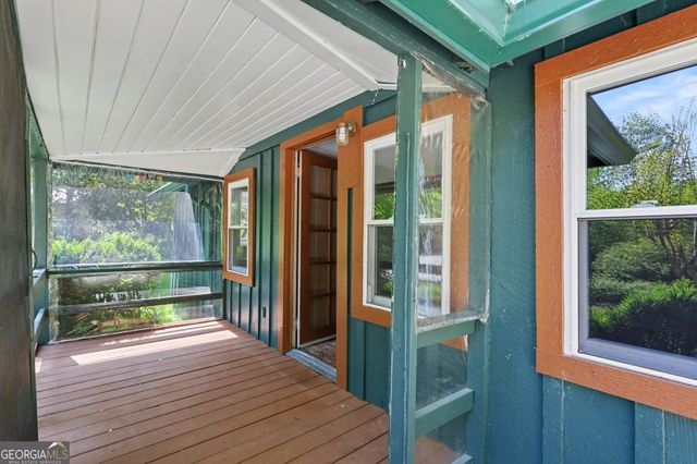 138 Taylors Chapel Road, Rabun Gap, GA 30568