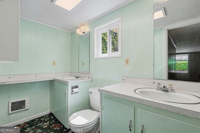 138 Taylors Chapel Road, Rabun Gap, GA 30568