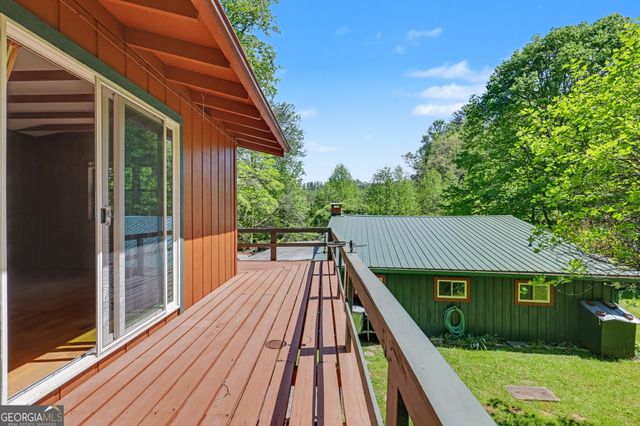 138 Taylors Chapel Road, Rabun Gap, GA 30568