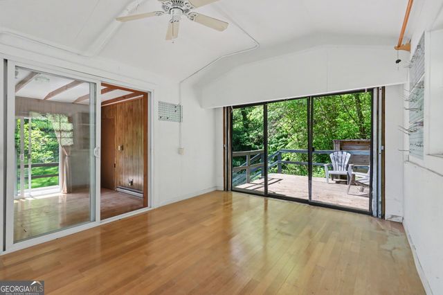 138 Taylors Chapel Road, Rabun Gap, GA 30568