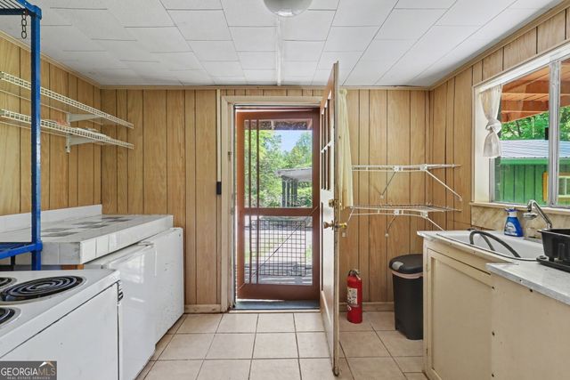 138 Taylors Chapel Road, Rabun Gap, GA 30568