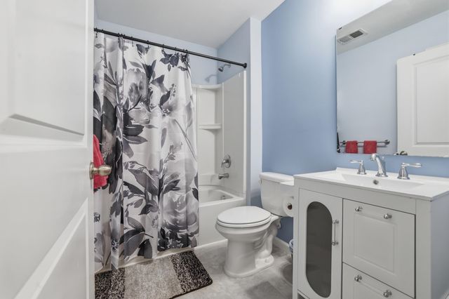 100 Oak Leaf Dr., Longs, SC 29568