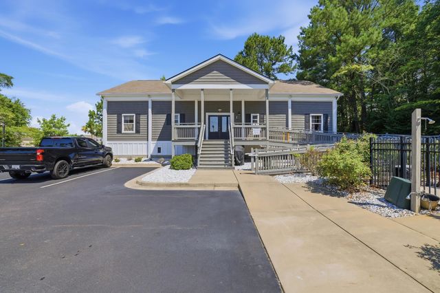 100 Oak Leaf Dr., Longs, SC 29568