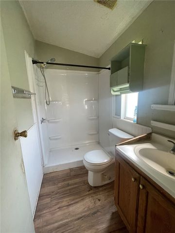 160 Ranger Dr, Sandia, TX 78383