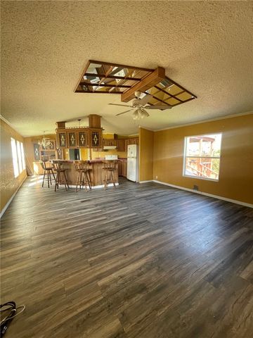 160 Ranger Dr, Sandia, TX 78383