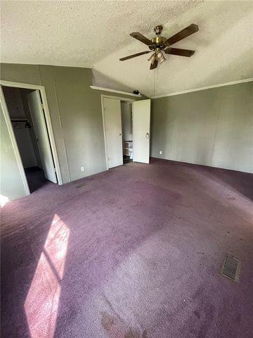 160 Ranger Dr, Sandia, TX 78383