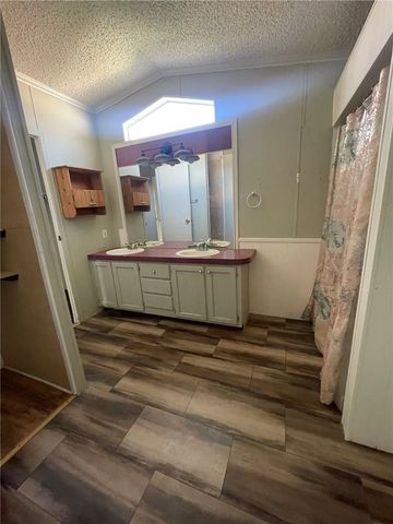 160 Ranger Dr, Sandia, TX 78383