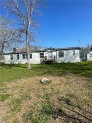 160 Ranger Dr, Sandia, TX 78383