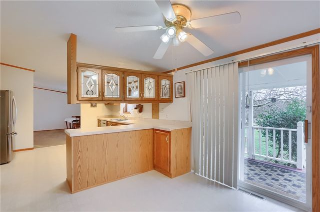 903 Chester Dr, Cranberry Twp, PA 16066