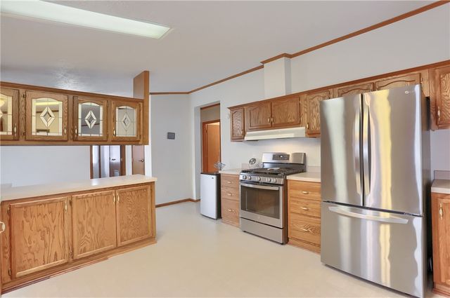 903 Chester Dr, Cranberry Twp, PA 16066