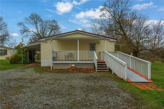 903 Chester Dr, Cranberry Twp, PA 16066