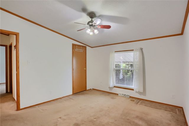 903 Chester Dr, Cranberry Twp, PA 16066