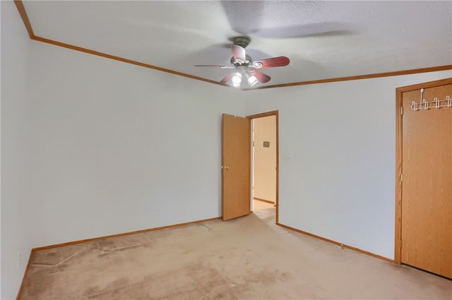 903 Chester Dr, Cranberry Twp, PA 16066