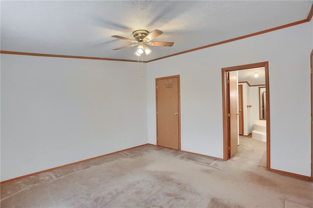 903 Chester Dr, Cranberry Twp, PA 16066