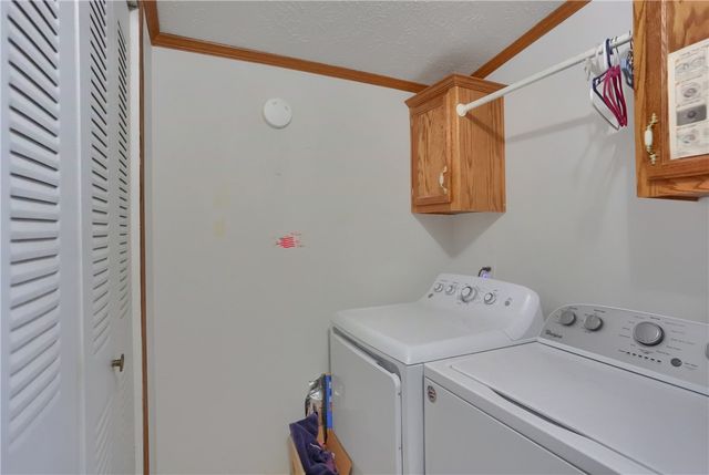 903 Chester Dr, Cranberry Twp, PA 16066