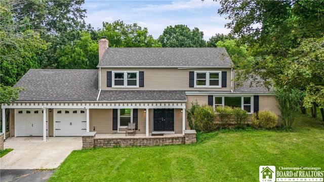 84 Deer Creek Road, Pittsford, NY 14534
