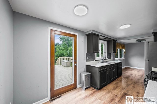 84 Deer Creek Road, Pittsford, NY 14534