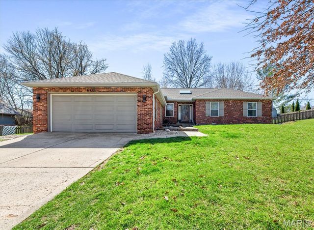 605 Wildwood Lane, O'fallon, IL 62269