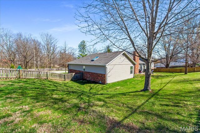 605 Wildwood Lane, O'fallon, IL 62269