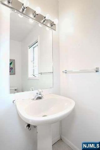 290 Hamilton Place 4, Hackensack, NJ 07601