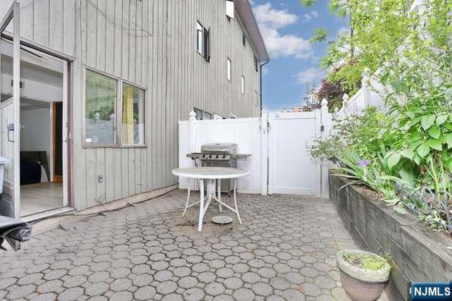 290 Hamilton Place 4, Hackensack, NJ 07601