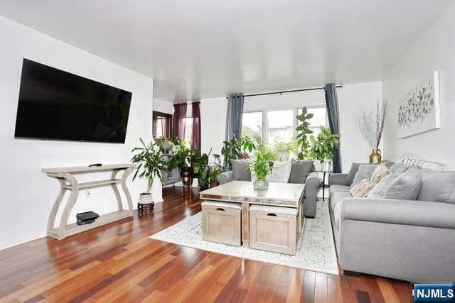 290 Hamilton Place 4, Hackensack, NJ 07601