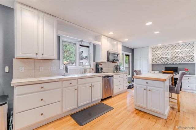 11996 E Oregon Circle, Aurora, CO 80012