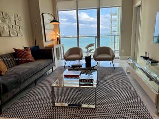 1300 Brickell Bay Dr 2307, Miami, FL 33131