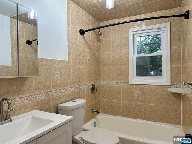 1190 Union Street 2, Linden, NJ 07036