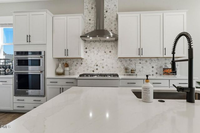 105 River Ledge Drive, Holly Springs, NC 27540
