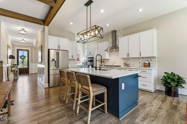 105 River Ledge Drive, Holly Springs, NC 27540