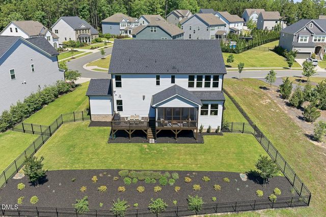 105 River Ledge Drive, Holly Springs, NC 27540