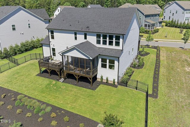 105 River Ledge Drive, Holly Springs, NC 27540