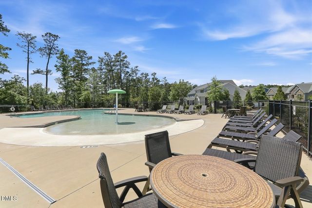 105 River Ledge Drive, Holly Springs, NC 27540