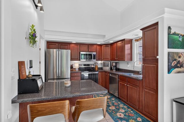 888 Lauderdale Drive, Lexington, KY 40515