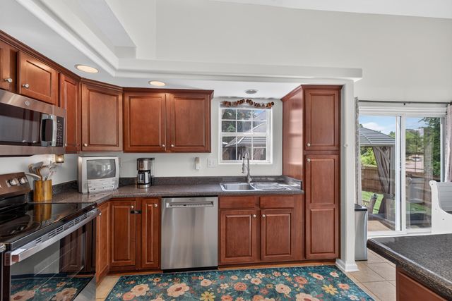 888 Lauderdale Drive, Lexington, KY 40515