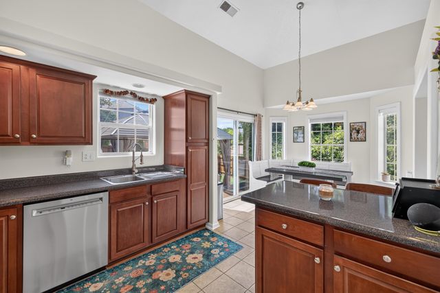 888 Lauderdale Drive, Lexington, KY 40515