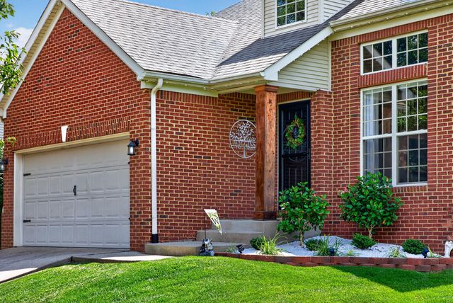 888 Lauderdale Drive, Lexington, KY 40515