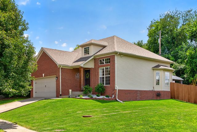 888 Lauderdale Drive, Lexington, KY 40515